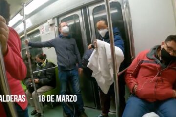 Ricardo Anaya se sube al metro  y hace recorrido con enfermera