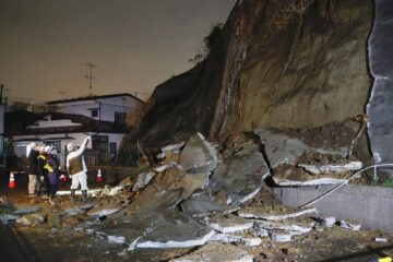 Terremoto de 7.2 grados y alerta de tsunami en Japón