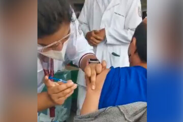 Investigarán el caso de la vacuna vacía aplicada a abuelito en CDMX