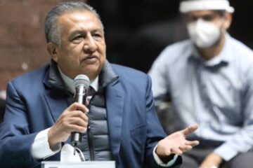 Morena retira los derechos políticos y separa de su cargo a Saúl Huerta