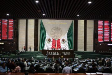 Cinco legisladores de diferentes partidos forman nueva bancada en el Senado