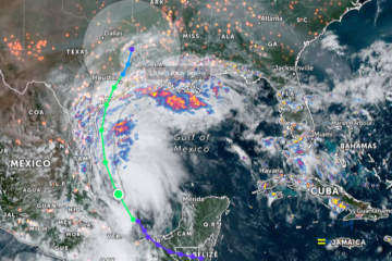 «Nicholas» pierde fuerza y arroja lluvias en Texas y Luisiana