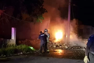 Mueren dos ancianos por explosión de pirotecnia en Yucatán