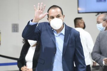 Cuauhtémoc Blanco será citado a declarar por foto con narcos: fiscal de Morelos