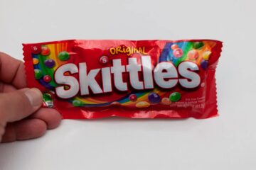 Cofepris retira lotes de Skittles, Salvavidas y Life Savers por posible contaminación