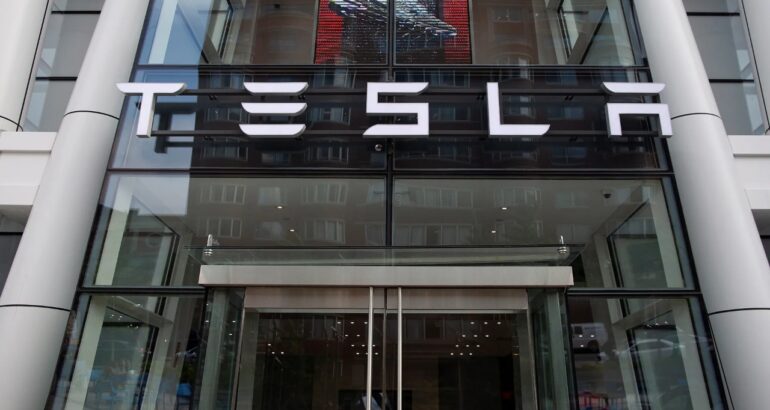 Fachada de Tesla. Foto de EFE