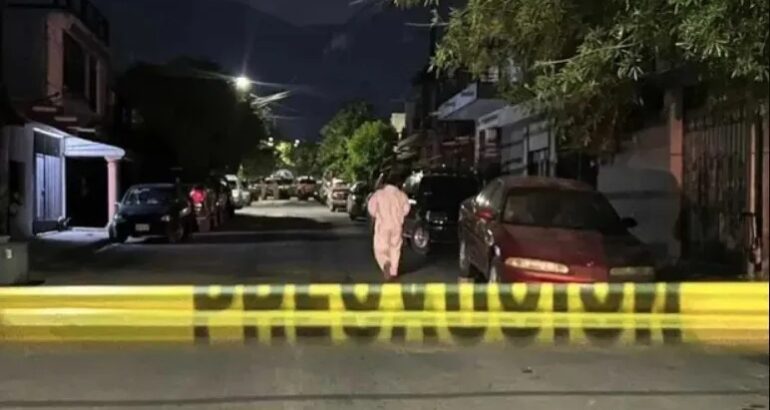 Calle acordonada en Guadalupe, NL, tras ataque en panadería. Foto de Milenio