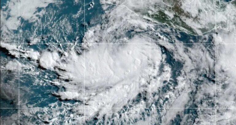 Tormenta tropical Blas. Foto de NOAA