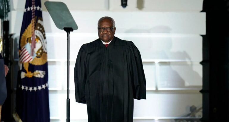 El juez del Tribunal Supremo de EE.UU., Clarence Thomas. Foto de EFE