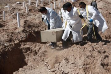Suman 22 cuerpos encontrados en fosas clandestinas de Michoacán