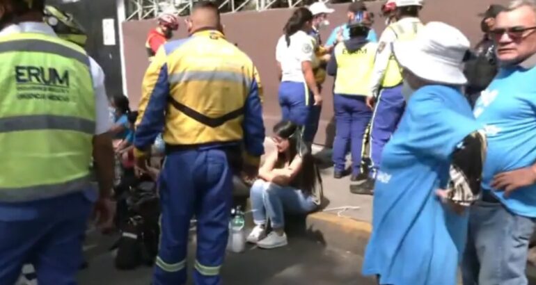 Los pasajeros permanecieron bajo observación médica y se verificó que ninguno requiriera traslado al hospital. Captura de pantalla/Foro TV