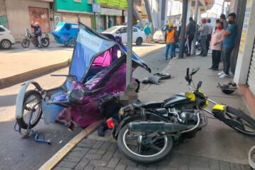 Mototaxista murió prensado en Tláhuac por camioneta del grupo ‘Intrépidos de Sinaloa’