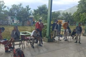 Se intoxican 30 alumnos en secundaria de Iguala; 3 fueron hospitalizados