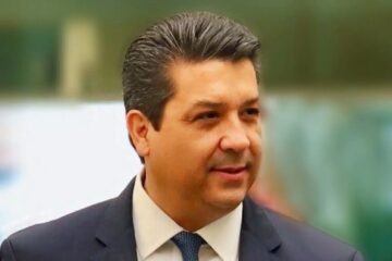 Juez ordena cancelar orden de aprehensión contra García Cabeza de Vaca