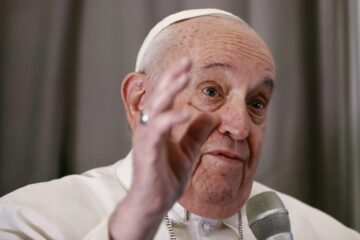 Diagnostican bronquitis al papa Francisco; sería dado de alta en próximos días