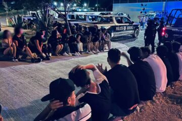 Policía de Ciudad Juárez, Chihuahua, aseguran a 119 adolescentes por fiesta