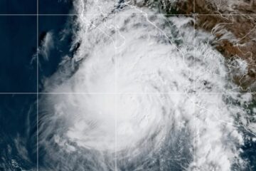 Norma se intensifica a huracán categoría 3