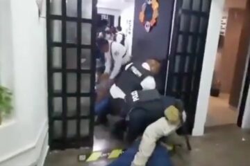 Al menos 20 detenidos tras trifulca entre morenistas en el Congreso de Campeche