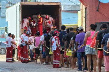 Cruz Roja pide ayuda humanitaria para Acapulco; “esto va para largo”, advierte