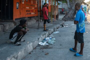El temor a ataques contra instituciones invade Haití tras el asalto a una cárcel