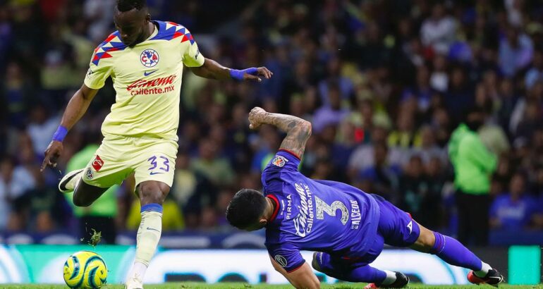 El América interpone queja ante Concacaf por insultos racistas a Quiñones. Foto de EFE