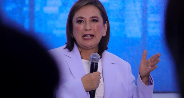 La candidata presidencial de la coalición opositora 'Fuerza y Corazón por México', Xóchitl Gálvez. Foto de EFE/Sergio Adrián Angeles