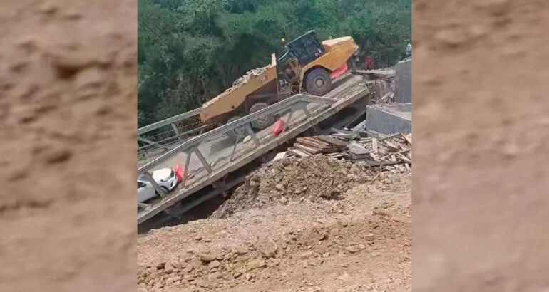 Colapso de puente en construcción en SLP. Captura de pantalla