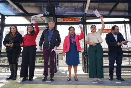 Inaugura Brugada estación calle 6 del Metrobús en colonia agrícola Pantitlan.