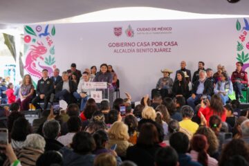 11a Jornada de gobierno casa por casa en la colonia portales encabezada por Clara Brugada.