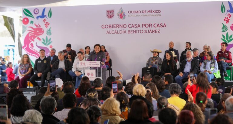 11a Jornada de gobierno casa por casa en la colonia portales encabezada por Clara Brugada.