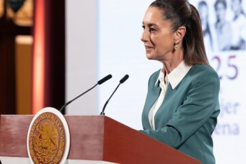 Sheinbaum presenta “México te abraza” estrategia en atención a migrantes mexicanos.