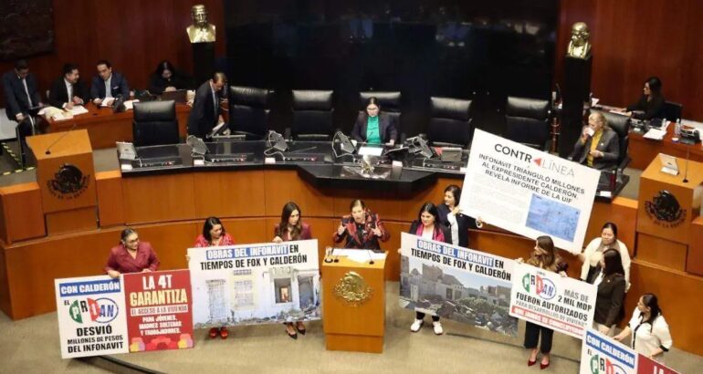 Sesión plenaria de reforma a la ley Infonavit y a la ley federal del trabajo en Materia de vivienda / Romina Solis / El Sol de México.