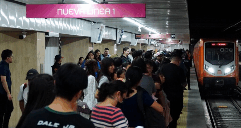 Siguen los pinchazos en el Metro y Metrobús de CDMX. Foto: Cuartoscuro / Archivo.