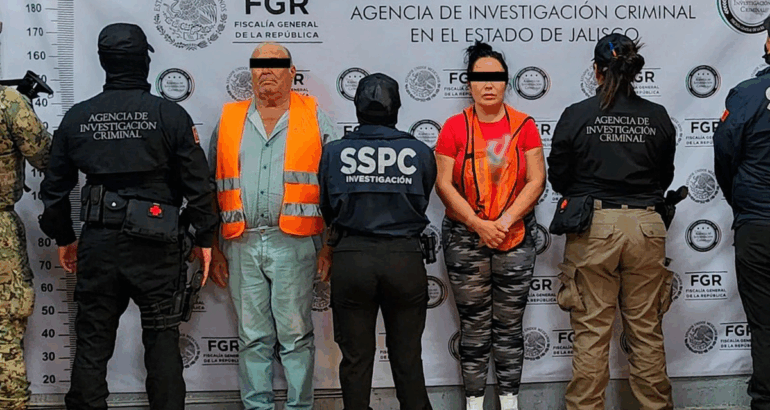 En el municipio de Magdalena, Jalisco, fue detenida María del Rosario "N", presunta operadora del CJNG, buscada por el FBI (Foto: X | @OHarfuch).