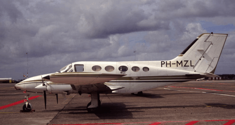 La aeronave despegó del aeropuerto de San Diego con destino a Phoenix, Arizona. (Wikimedia/AirSafetyGuy)