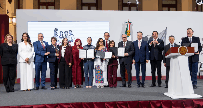 Desde Palacio Nacional, la presidenta de México compartió los avances referentes a los 'Polos del Bienestar'. | @Presidencia
