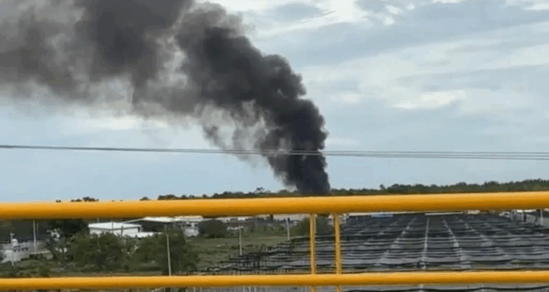 Incendio en campamento del Tren Maya obliga a cierre vial en Quintana Roo | Especial