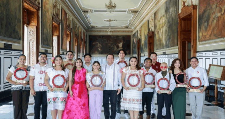 Premian talento y compromiso de las juventudes yucatecas