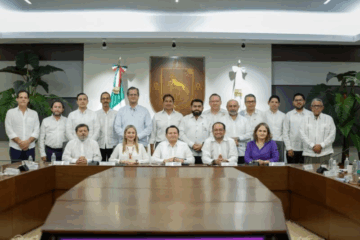 Díaz Mena encabeza segunda sesión del Consejo Consultivo del Presupuesto.
