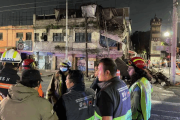 Colapsa vivienda en Gustavo A. Madero; desalojan a cuatro personas.