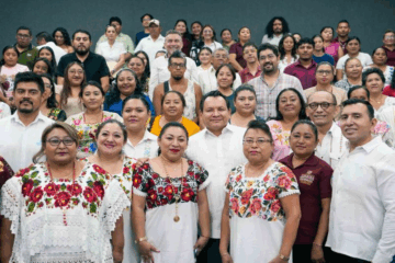 Gobernador Díaz Mena impulsa renacimiento de la lengua maya en Yucatán.