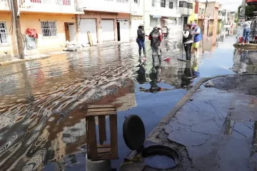 Neza sigue bajo el agua: más de 8 mil familias afectadas y 29 cuadras anegadas.