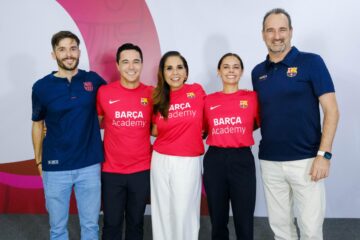 Mara Lezama y Ana Paty Peralta presentan Barça Academy en Cancún para niñas, niños y jóvenes. 
