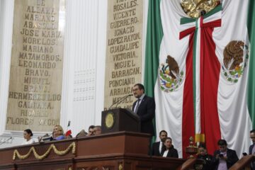 Clara Brugada envía Primer Informe de Gobierno al Congreso de la Ciudad de México.