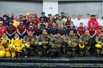 Mara Lezama lidera simulacro histórico de protección civil con más de 130 mil participantes en Quintana Roo.