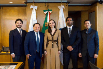 Joaquín Díaz Mena impulsa proyectos industriales para fortalecer la economía de Yucatán.