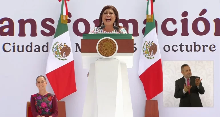 Ni las mentiras, ni las difamaciones, “ni los del viejo régimen, ni la reacción conservadora, porque es la presidenta más apoyada por el pueblo y el pueblo sabe y manda”, aseveró ante una pletórica plaza. Foto Captura de Pantalla
