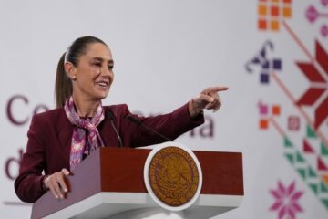 Ley de Amparo protege al pueblo de México frente a cualquier acto injusto de la autoridad: Presidenta Claudia Sheinbaum. Ley de Amparo protege al pueblo de México frente a cualquier acto injusto de la autoridad: Presidenta Claudia Sheinbaum.