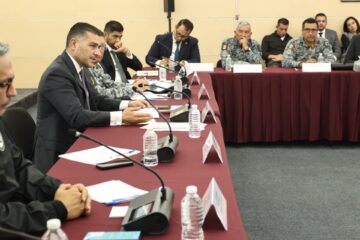 Harfuch se reúne con cámaras y asociaciones del autotransporte; acuerdan mayor seguridad en carreteras
