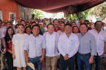 Joaquín Díaz Mena supervisa obras de vivienda del programa Construyendo Bienestar